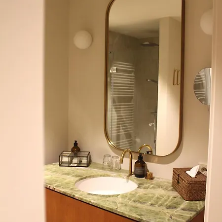 Landgut Am Poessnitzberg מלון 4*