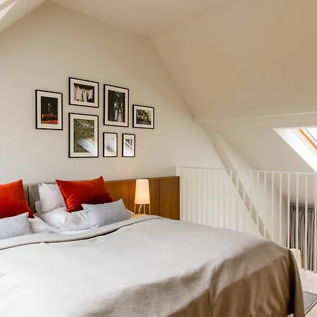 Landgut Am Poessnitzberg מלון