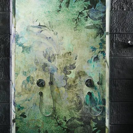 Landgut Am Poessnitzberg מלון