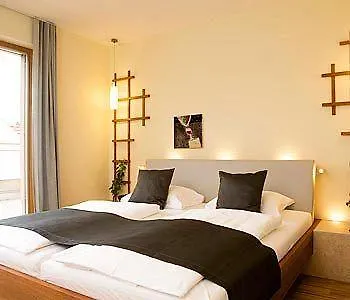 Landgut Am Poessnitzberg Hotell